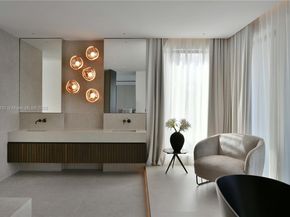 375 N Hibiscus Dr, Miami Beach FL 33139