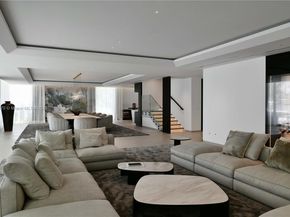 375 N Hibiscus Dr, Miami Beach FL 33139