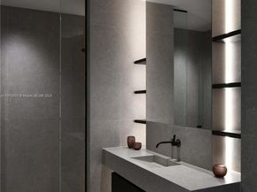 375 N Hibiscus Dr, Miami Beach FL 33139