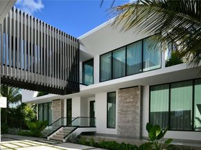375 N Hibiscus Dr, Miami Beach FL 33139