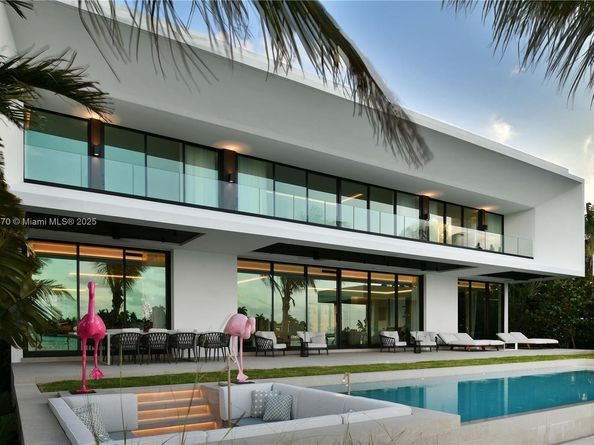 375 N Hibiscus Dr, Miami Beach FL 33139