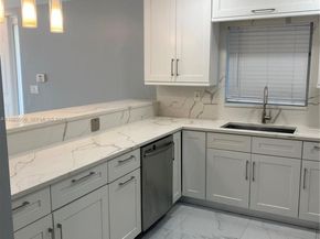2706 NE 30th Pl 2706, Fort Lauderdale FL 33306