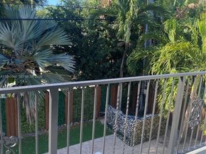 2706 NE 30th Pl 2706, Fort Lauderdale FL 33306