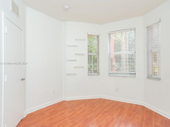 2150 Shoma Dr 226, Royal Palm Beach FL 33414