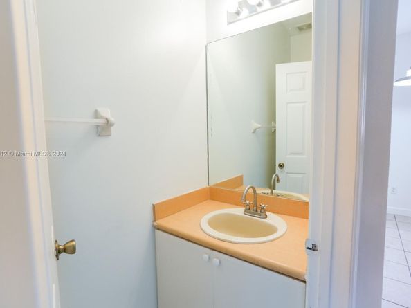 2150 Shoma Dr 226, Royal Palm Beach FL 33414