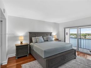 1839 Middle River Dr 501, Fort Lauderdale FL 33305