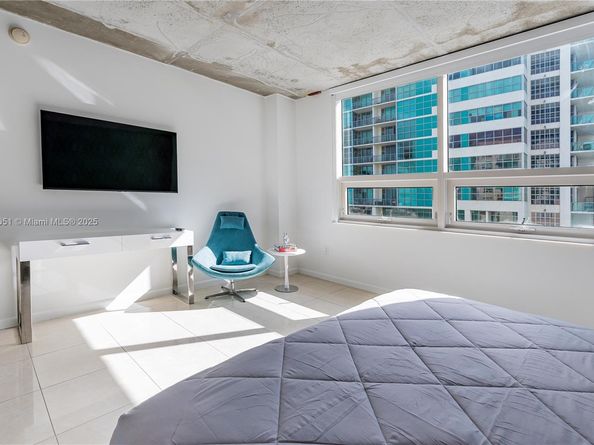 3250 NE 1st Ave 702, Miami FL 33137