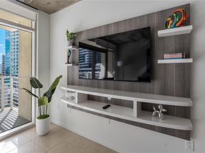 3250 NE 1st Ave 702, Miami FL 33137