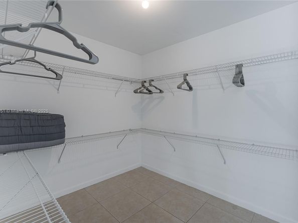 3250 NE 1st Ave 702, Miami FL 33137