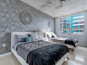 3250 NE 1st Ave 702, Miami FL 33137