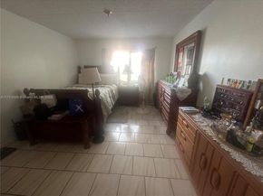 5851 Washington St 84, Hollywood FL 33121