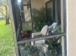 5851 Washington St 84, Hollywood FL 33121