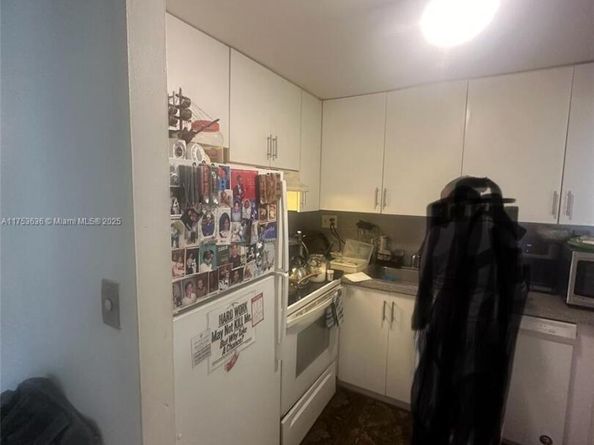 5851 Washington St 84, Hollywood FL 33121