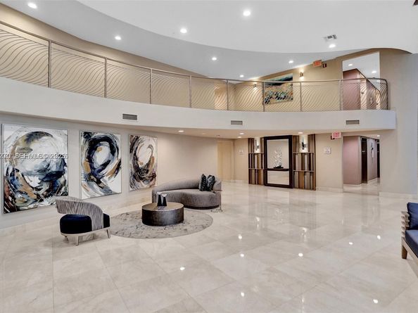 3370 Hidden Bay Dr 511, Aventura FL 33180