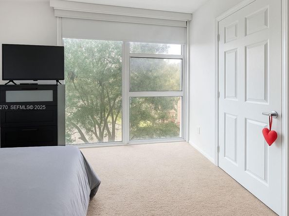 3370 Hidden Bay Dr 511, Aventura FL 33180