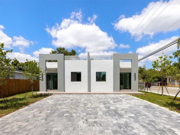6850-6852 NW 4th AVE, Miami FL 33150