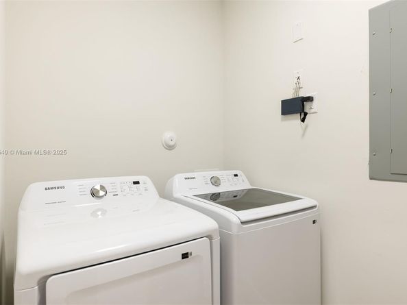 6850-6852 NW 4th AVE, Miami FL 33150