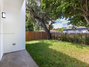 6850-6852 NW 4th AVE, Miami FL 33150