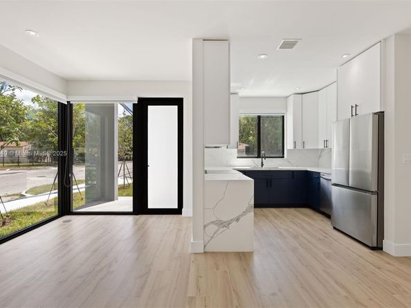6850-6852 NW 4th AVE, Miami FL 33150