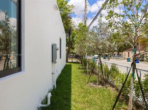6850-6852 NW 4th AVE, Miami FL 33150