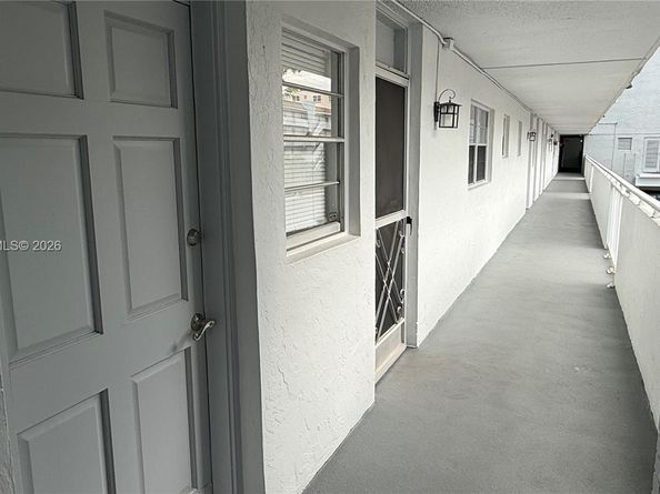 3849 NE 169th St 201, North Miami Beach FL 33160