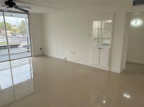 3849 NE 169th St 201, North Miami Beach FL 33160