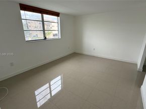 3849 NE 169th St 201, North Miami Beach FL 33160