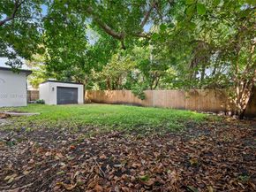 1001 NE 82nd St, Miami FL 33138