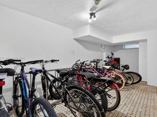 1555 Pennsylvania Ave 205, Miami Beach FL 33139