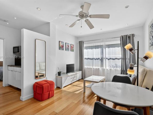 1555 Pennsylvania Ave 205, Miami Beach FL 33139