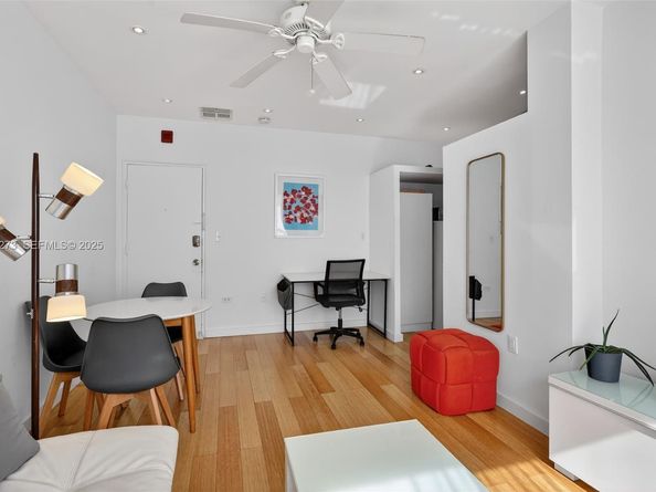 1555 Pennsylvania Ave 205, Miami Beach FL 33139