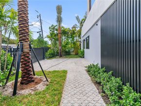 4235 NW 1st Ave, Miami FL 33127