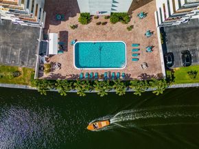401 Golden Isles Dr 304, Hallandale Beach FL 33009
