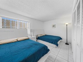 401 Golden Isles Dr 304, Hallandale Beach FL 33009