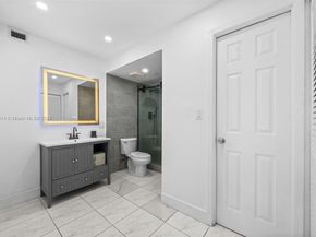 401 Golden Isles Dr 304, Hallandale Beach FL 33009