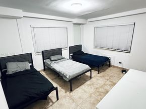 7800 Byron Ave 5, Miami Beach FL 33141