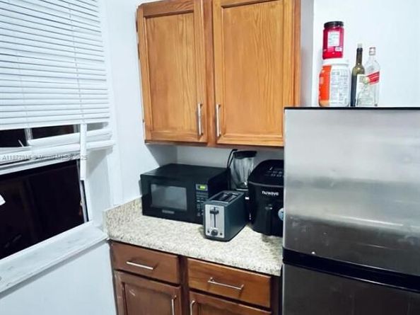 7800 Byron Ave 5, Miami Beach FL 33141