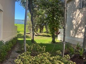 12415 SW 42nd St, Miramar FL 33027