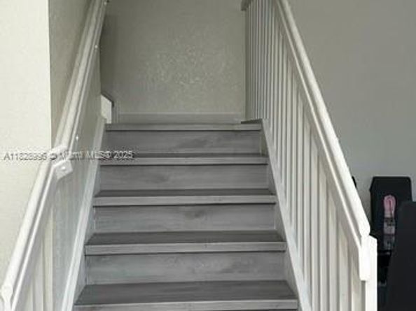 12415 SW 42nd St, Miramar FL 33027