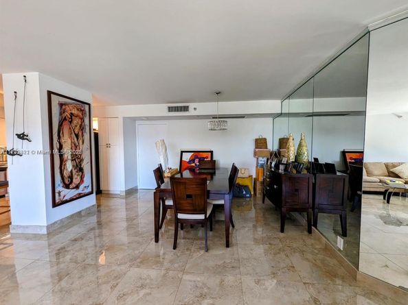 3500 Mystic Pointe Dr 2502, Aventura FL 33180