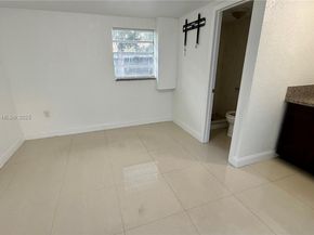 5020 NW 170th St, Miami Gardens FL 33055