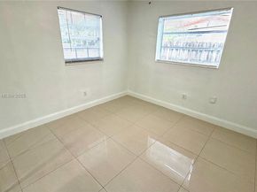 5020 NW 170th St, Miami Gardens FL 33055