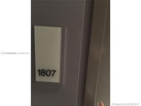 1300 Brickell Bay Dr 1807, Miami FL 33131