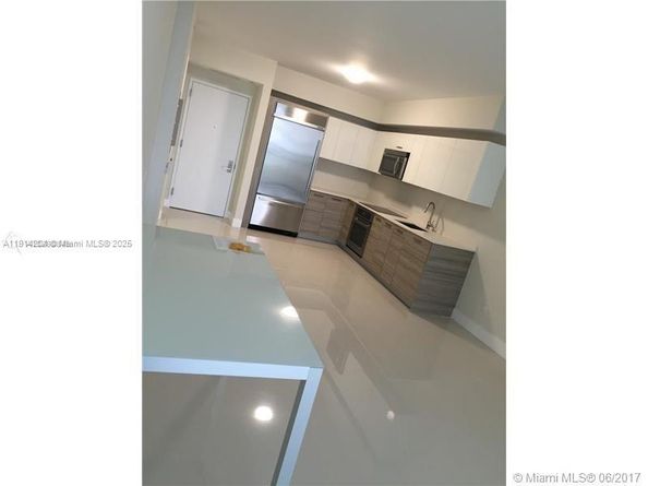 1300 Brickell Bay Dr 1807, Miami FL 33131