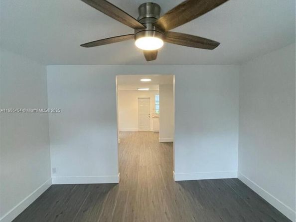 783 NW 98th St, Miami FL 33150