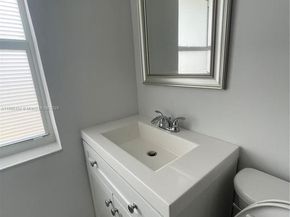 783 NW 98th St, Miami FL 33150