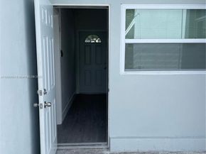 783 NW 98th St, Miami FL 33150
