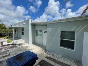783 NW 98th St, Miami FL 33150