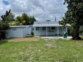 783 NW 98th St, Miami FL 33150