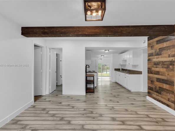 649 NW 24th Ave, Fort Lauderdale FL 33311